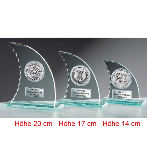 Glastrophäe im Wellenschliff 17 cm hoch